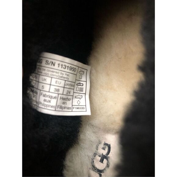 UGG Classic Cozy Bootie Slipper Women’s Size 7 - Picture 7 of 7